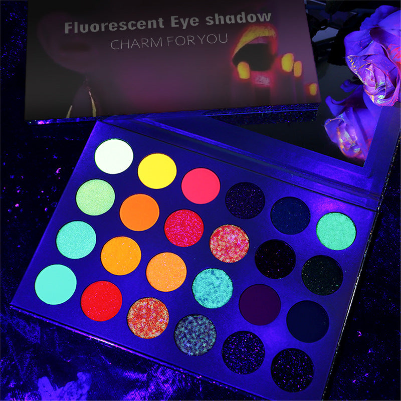 Lasting Glow Eyeshadow UV Glow in The Dark Lasting Glow Eyeshadow UV Glow in The Dark
